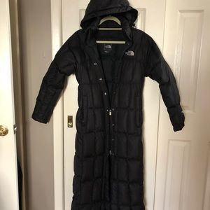 SOLD - North Face 700 Extra Long Women’s XS Parka